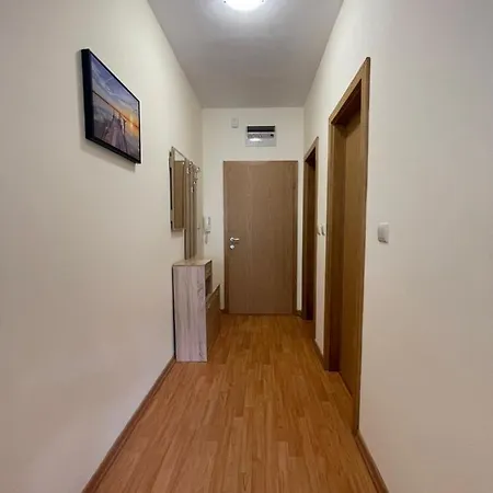 Garden Of Eden Nk Modern J Apartments, Sveti Vlas