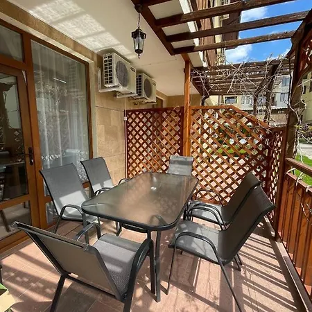 Garden Of Eden Nk Modern J Apartments,
